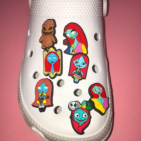 The nightmare before Christmas Croc charms! There are 11 pieces! - Picture 3 of 3